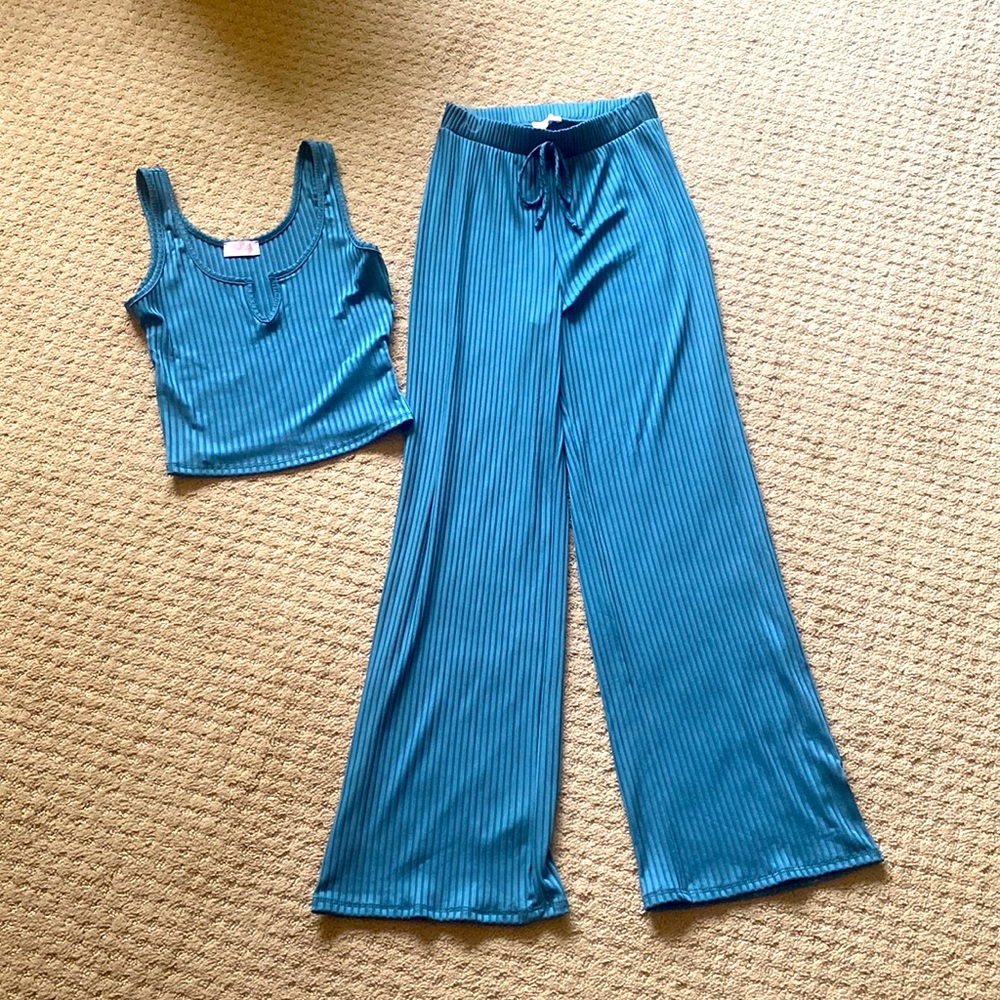Pink Lily Set Size Small - New
